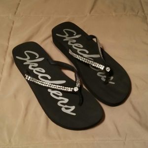 SKECHERS Black Wedge Sandals